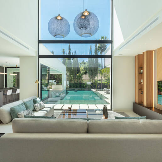 Villa de lujo con spa y piscina privados en Las Brisas, Nueva Andalucía