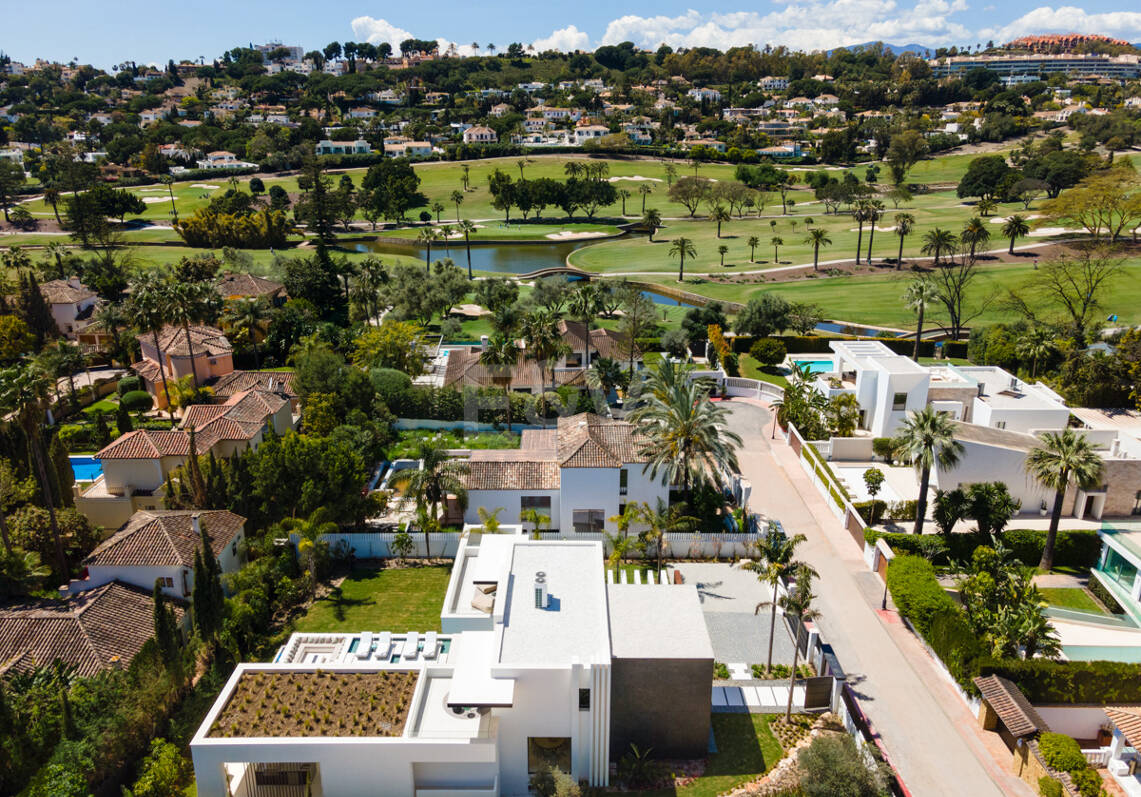 Villa de lujo con spa y piscina privados en Las Brisas, Nueva Andalucía