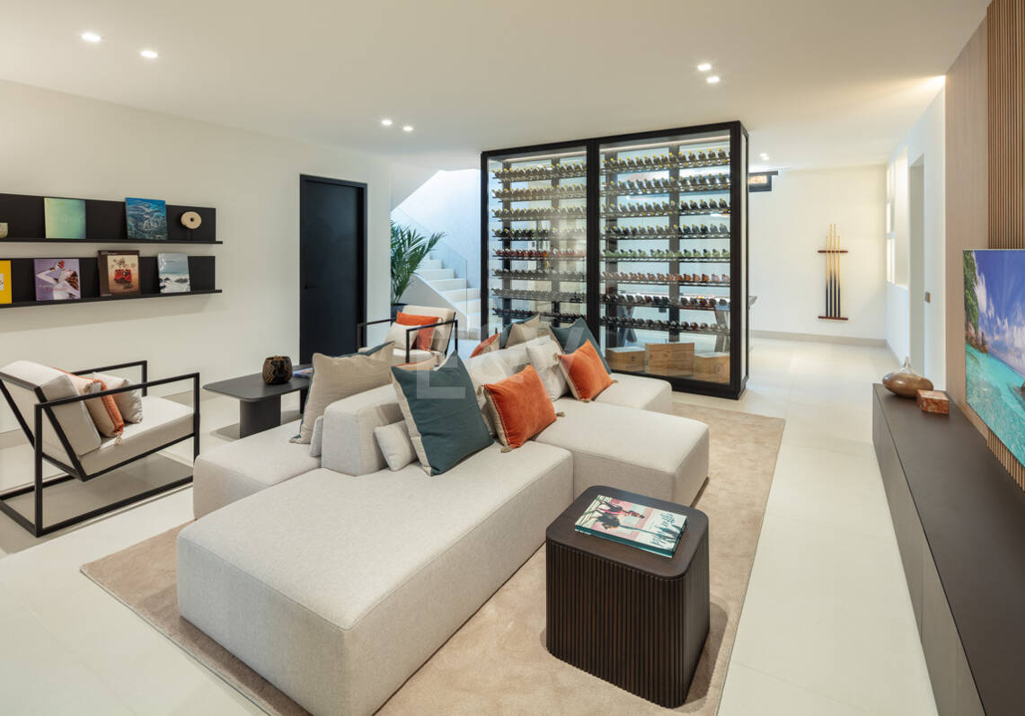 Villa de lujo con spa y piscina privados en Las Brisas, Nueva Andalucía