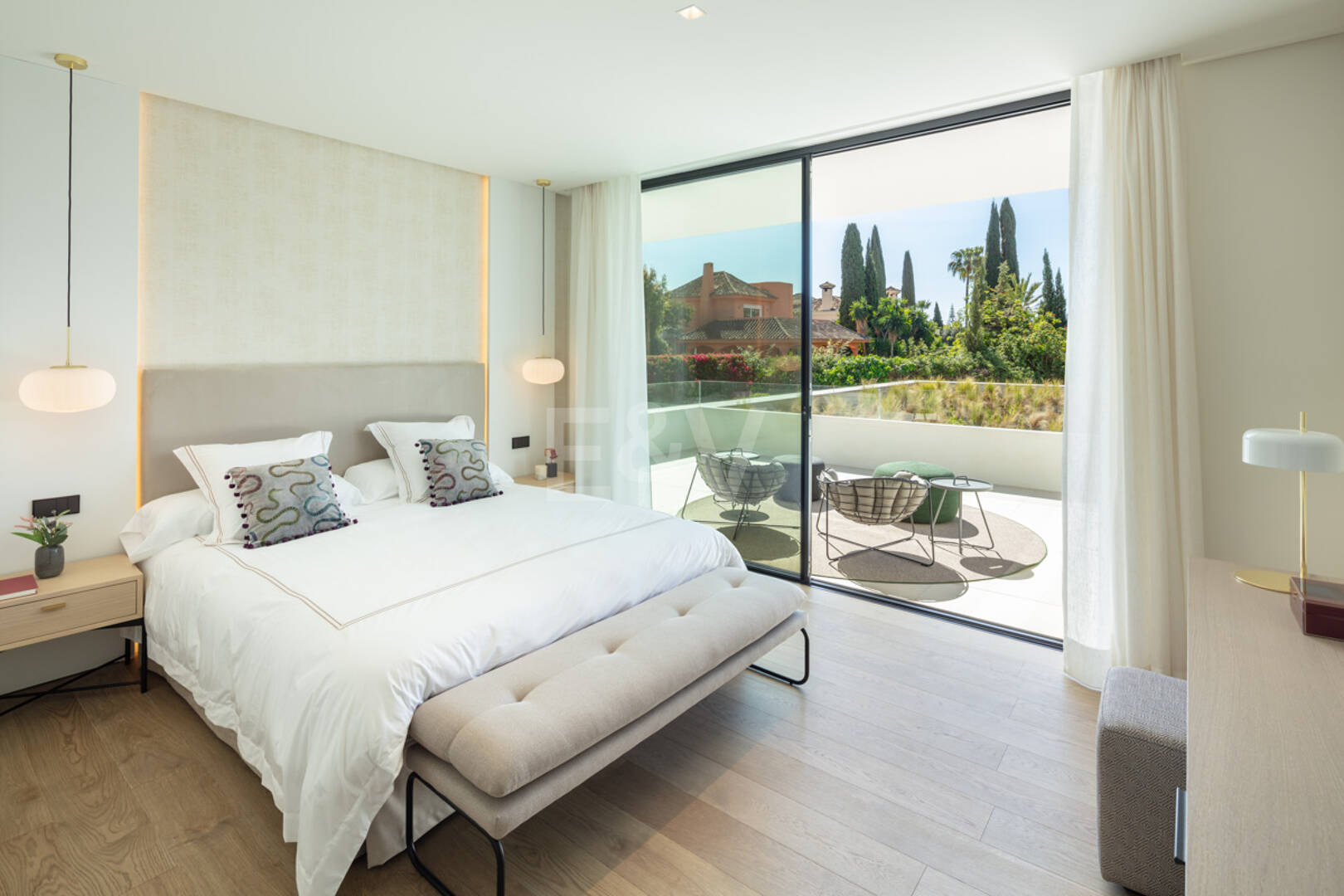Villa de lujo con spa y piscina privados en Las Brisas, Nueva Andalucía