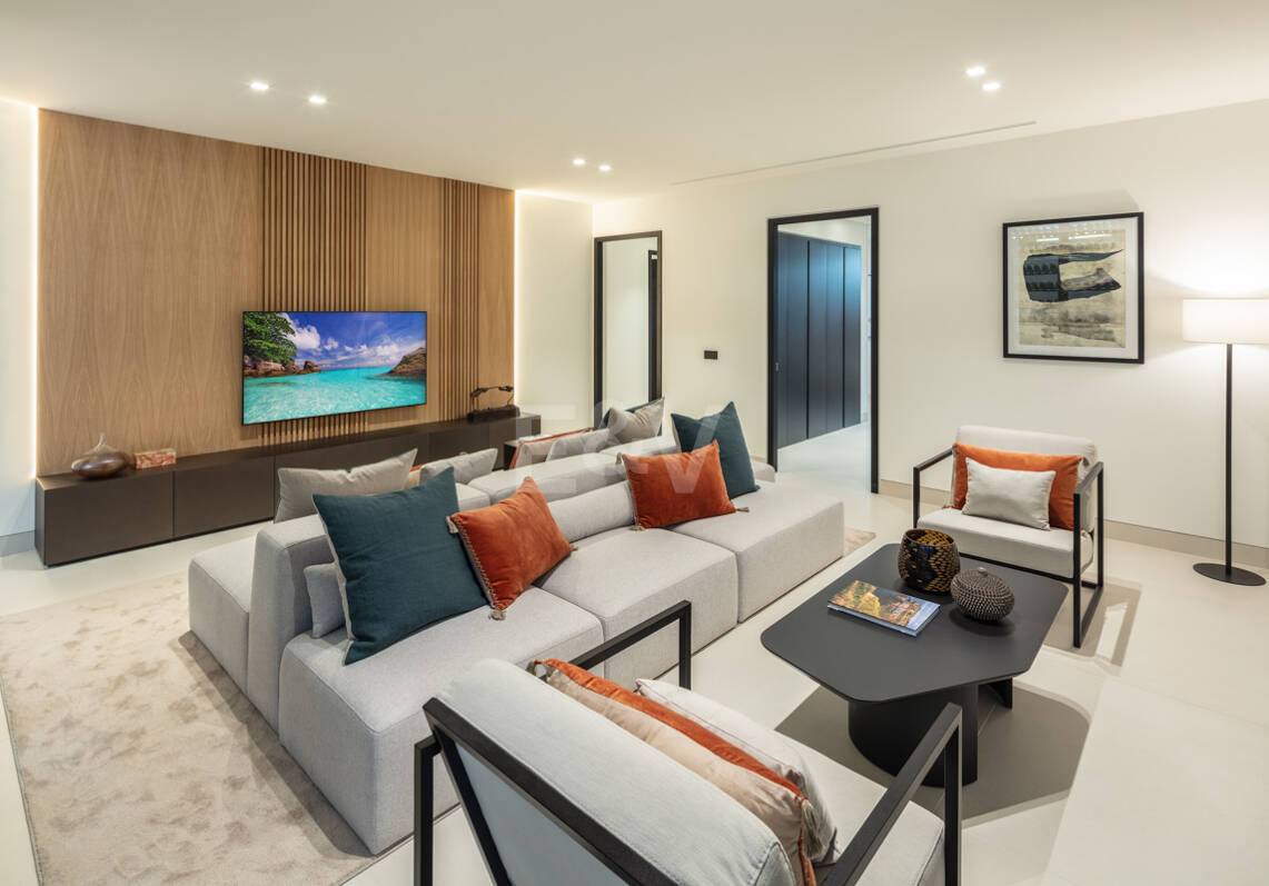 Villa de lujo con spa y piscina privados en Las Brisas, Nueva Andalucía