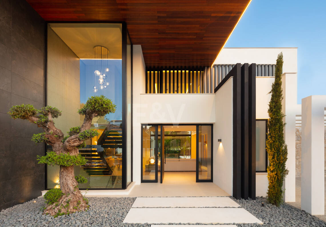 Villa de lujo con spa y piscina privados en Las Brisas, Nueva Andalucía