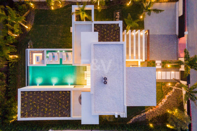 Villa de lujo con spa y piscina privados en Las Brisas, Nueva Andalucía