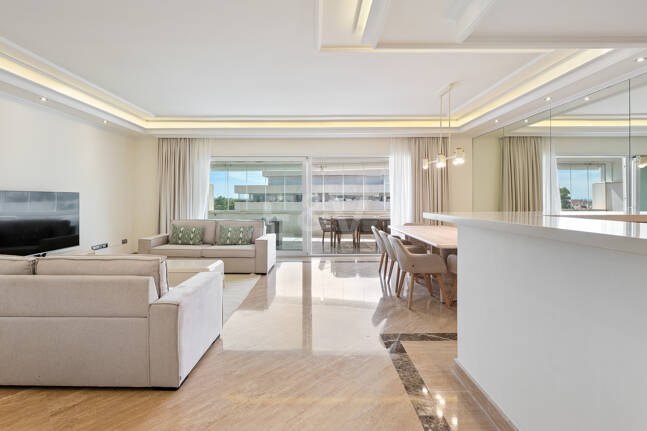 Appartement à louer en Marbella Golden Mile, Marbella (Toutes les zones)