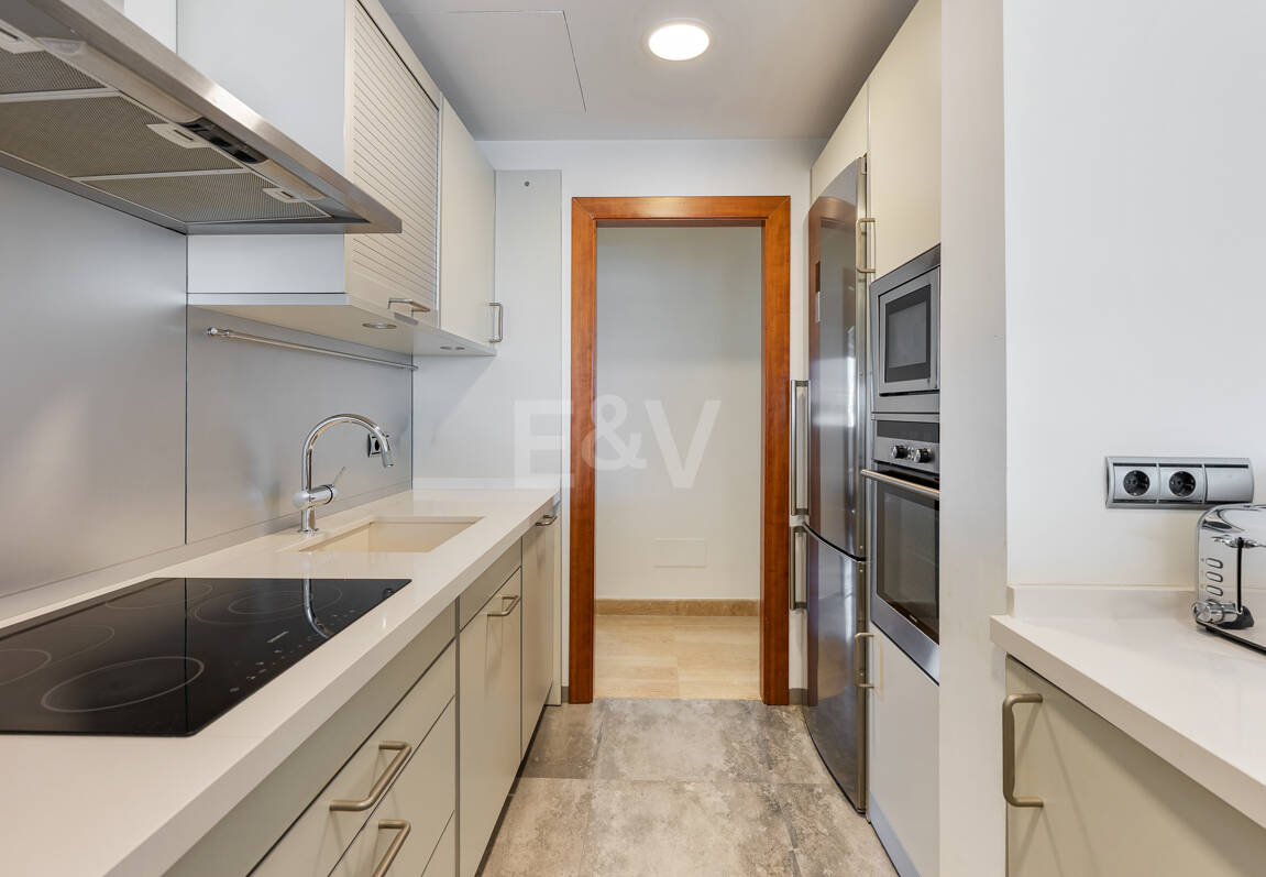 Appartement à louer en Marbella Golden Mile, Marbella (Toutes les zones)