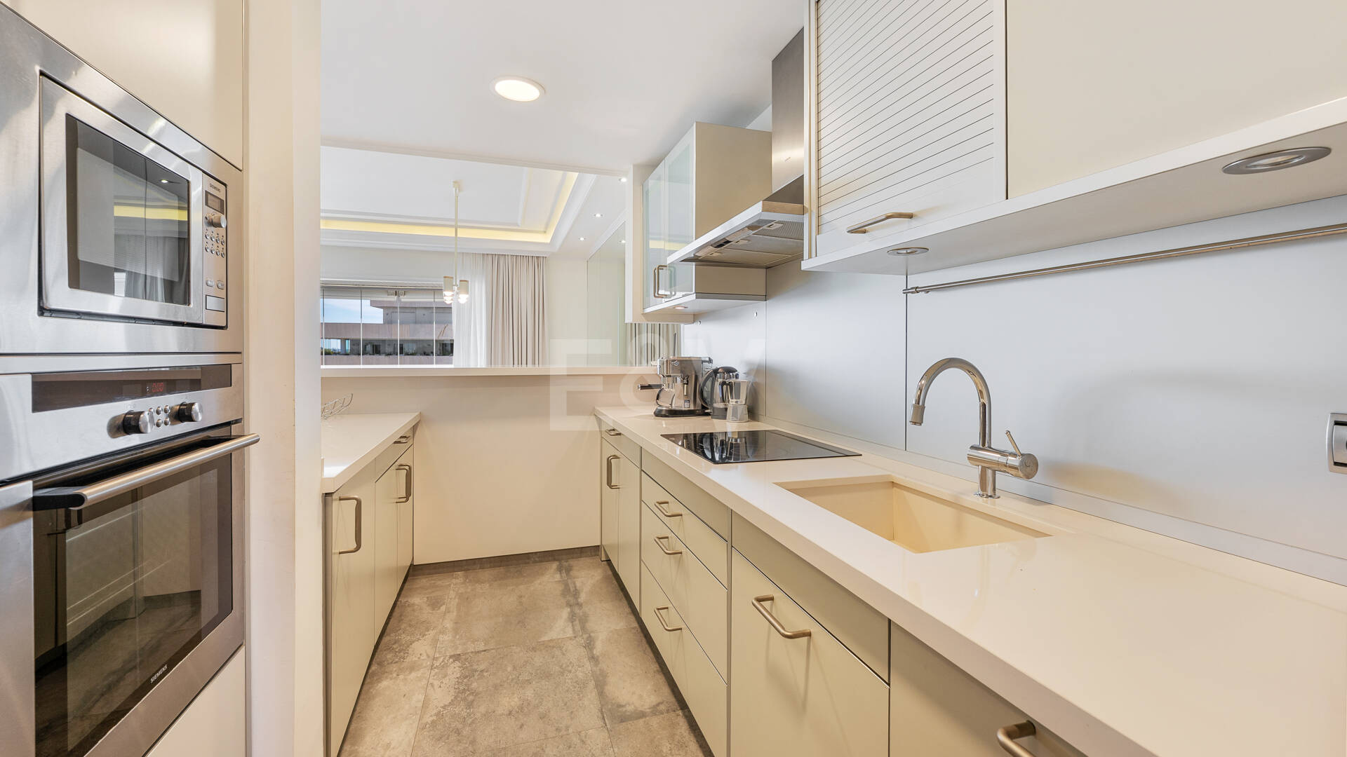 Appartement à louer en Marbella Golden Mile, Marbella (Toutes les zones)