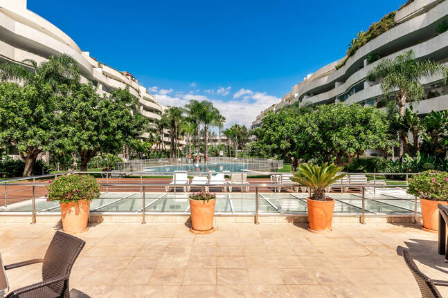 Appartement à louer en Marbella Golden Mile, Marbella (Toutes les zones)