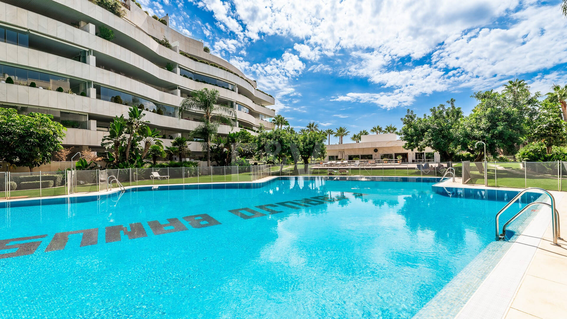 Appartement à louer en Marbella Golden Mile, Marbella (Toutes les zones)