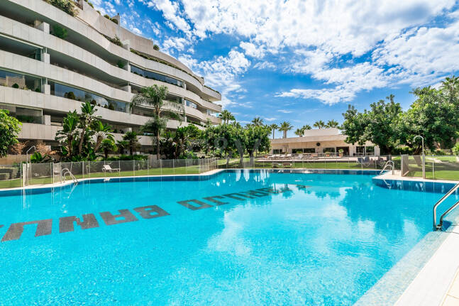 Appartement à louer en Marbella Golden Mile, Marbella (Toutes les zones)