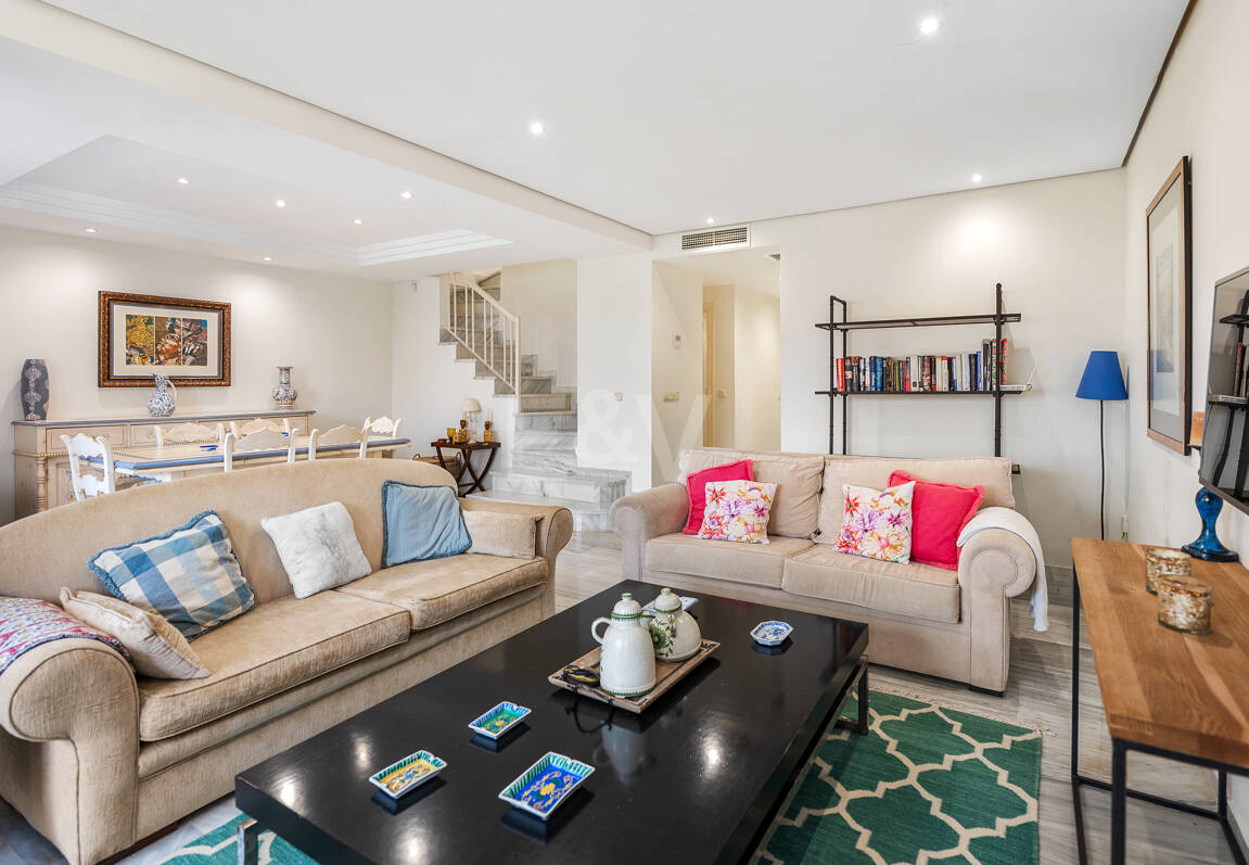 Penthouse mit 3 Schlafzimmern, Meerblick und direktem Zugang zum Strand
