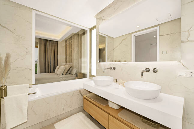 Luxury Living in Benalús – Marbella’s Most Exclusive Beachside Address