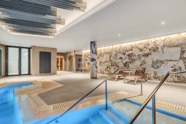 Luxury Living in Benalús – Marbella’s Most Exclusive Beachside Address