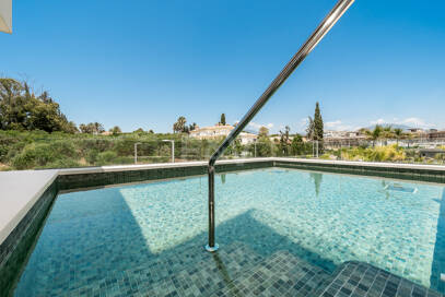 Luxury Living in Benalús – Marbella’s Most Exclusive Beachside Address