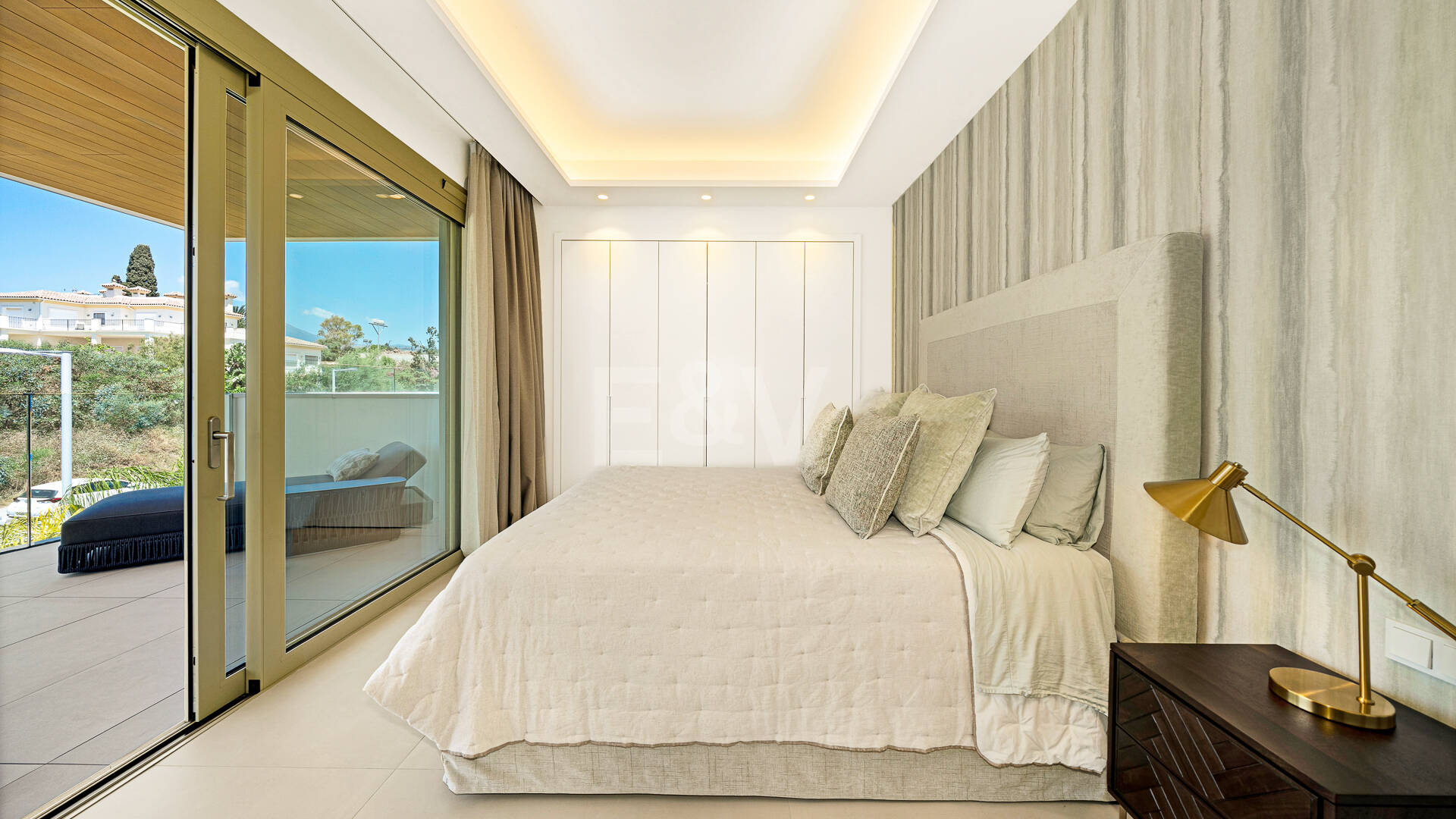 Luxury Living in Benalús – Marbella’s Most Exclusive Beachside Address