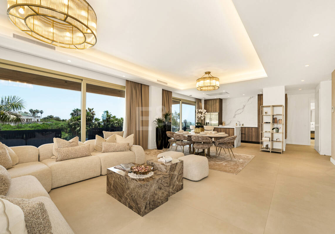 Elegancia contemporánea en Benalús: una dirección privilegiada junto a la playa en Marbella