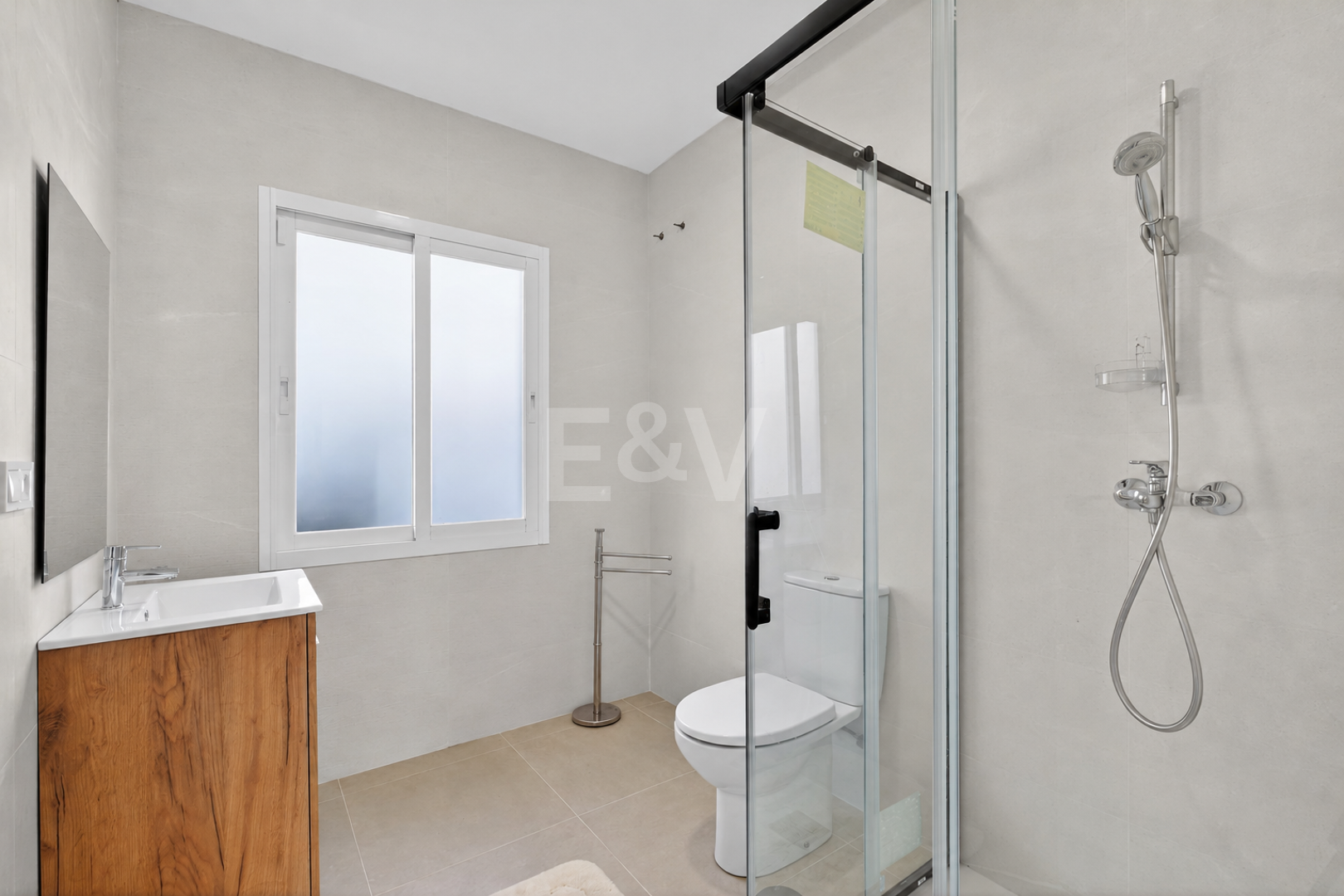 Beautifully Modernized Family Home within Walking Distance of the Area's Best Beaches