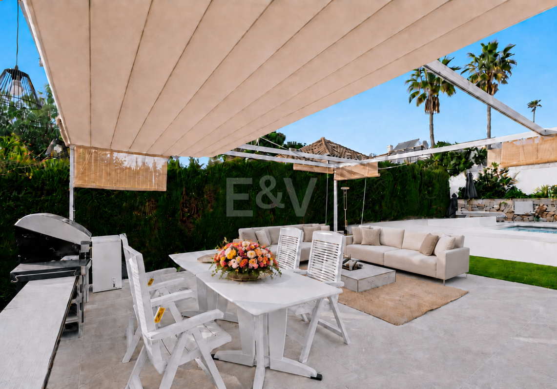 Beautifully Modernized Family Home within Walking Distance of the Area's Best Beaches