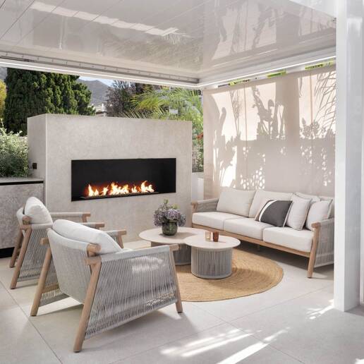 Beautifully Modernized Duplex Penthouse with Rooftop Terrace on Marbella’s Golden Mile