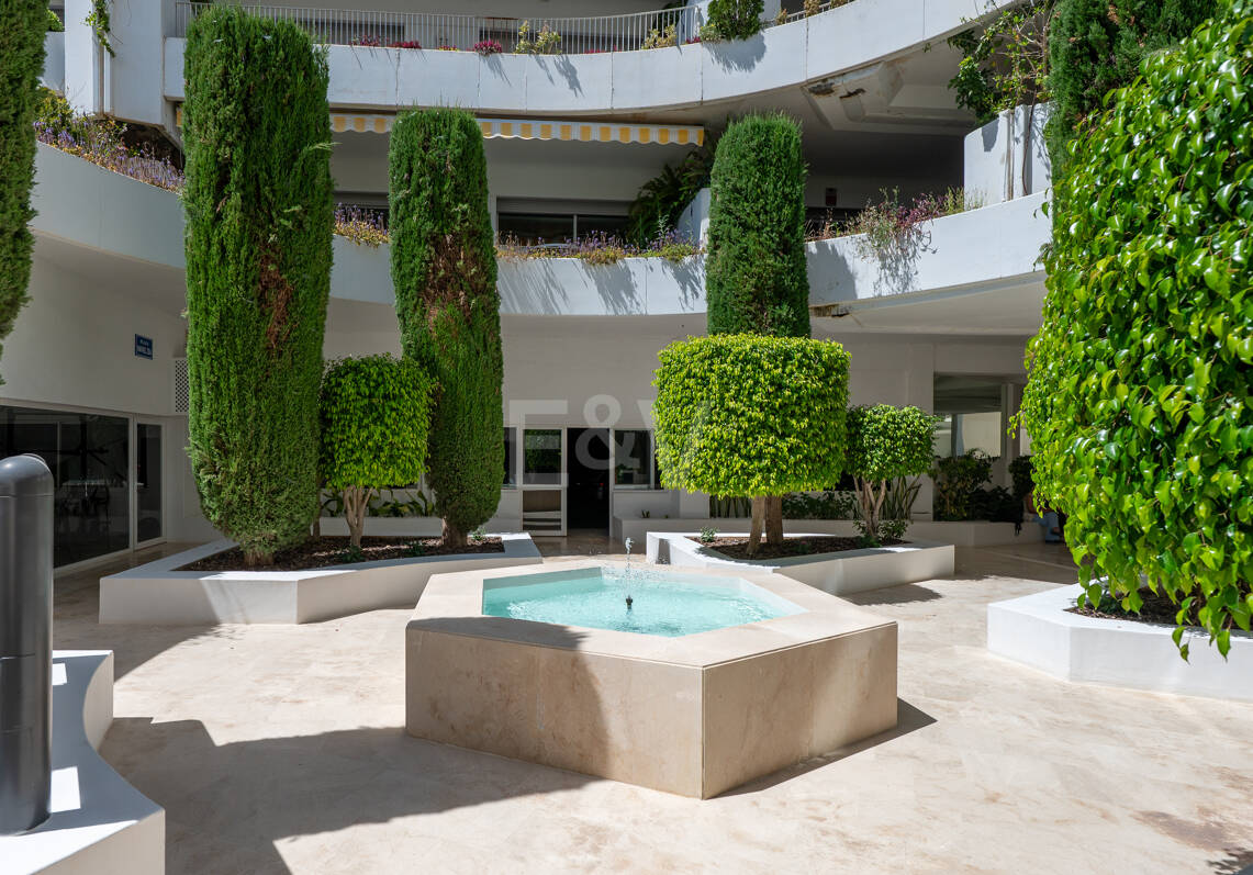 Geräumige Wohnung verfügbar | Langzeitmiete in Las Lomas del Marbella Club