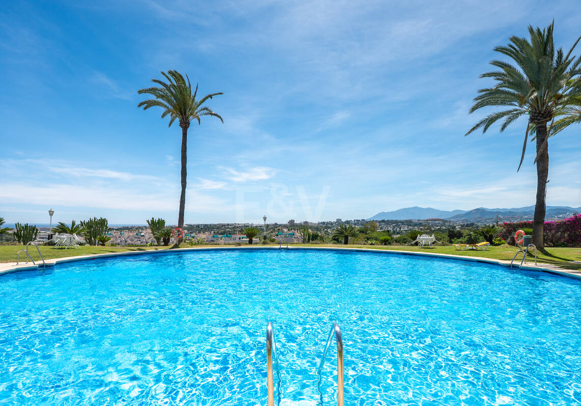 Geräumige Wohnung verfügbar | Langzeitmiete in Las Lomas del Marbella Club
