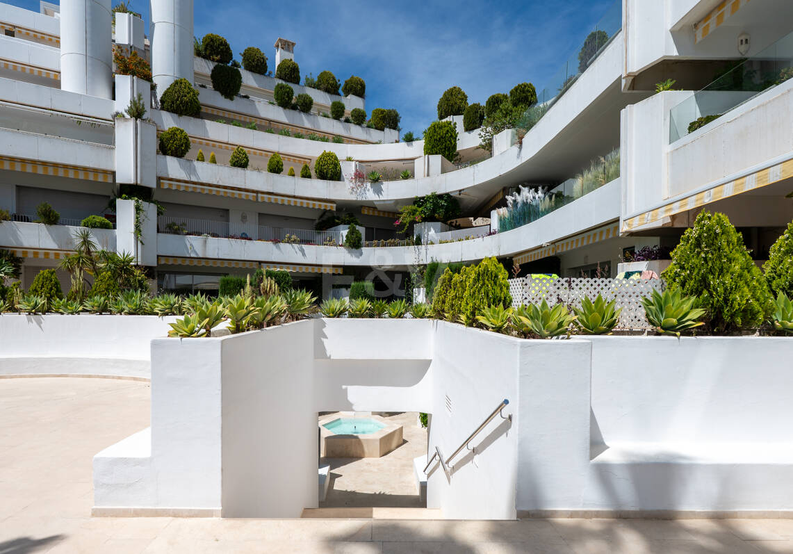 Geräumige Wohnung verfügbar | Langzeitmiete in Las Lomas del Marbella Club