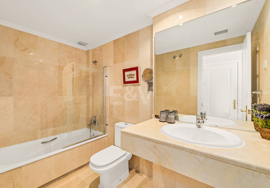 Appartement de jardin bien situé Moments de la plage sur Marbella