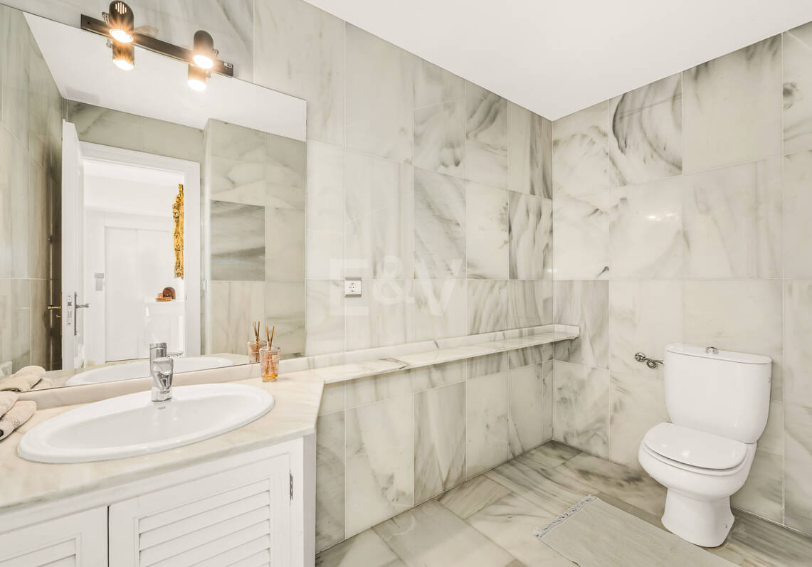 Mediterranean Villa with Private Lift, Pool and Panoramic Views in Rio Real