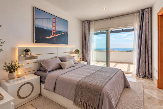 Maison individuelle avec vue panoramique sur la mer et jacuzzi à Santa Clara, Marbella