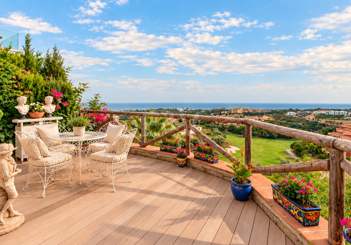 Maison individuelle avec vue panoramique sur la mer et jacuzzi à Santa Clara, Marbella