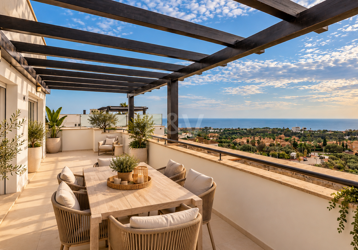 Maison individuelle avec vue panoramique sur la mer et jacuzzi à Santa Clara, Marbella