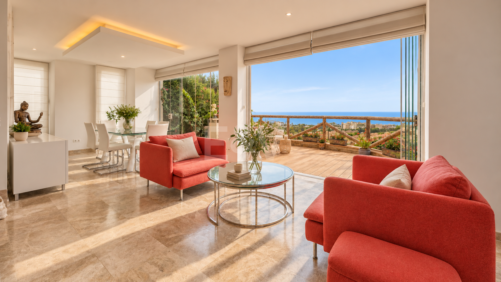 Maison individuelle avec vue panoramique sur la mer et jacuzzi à Santa Clara, Marbella