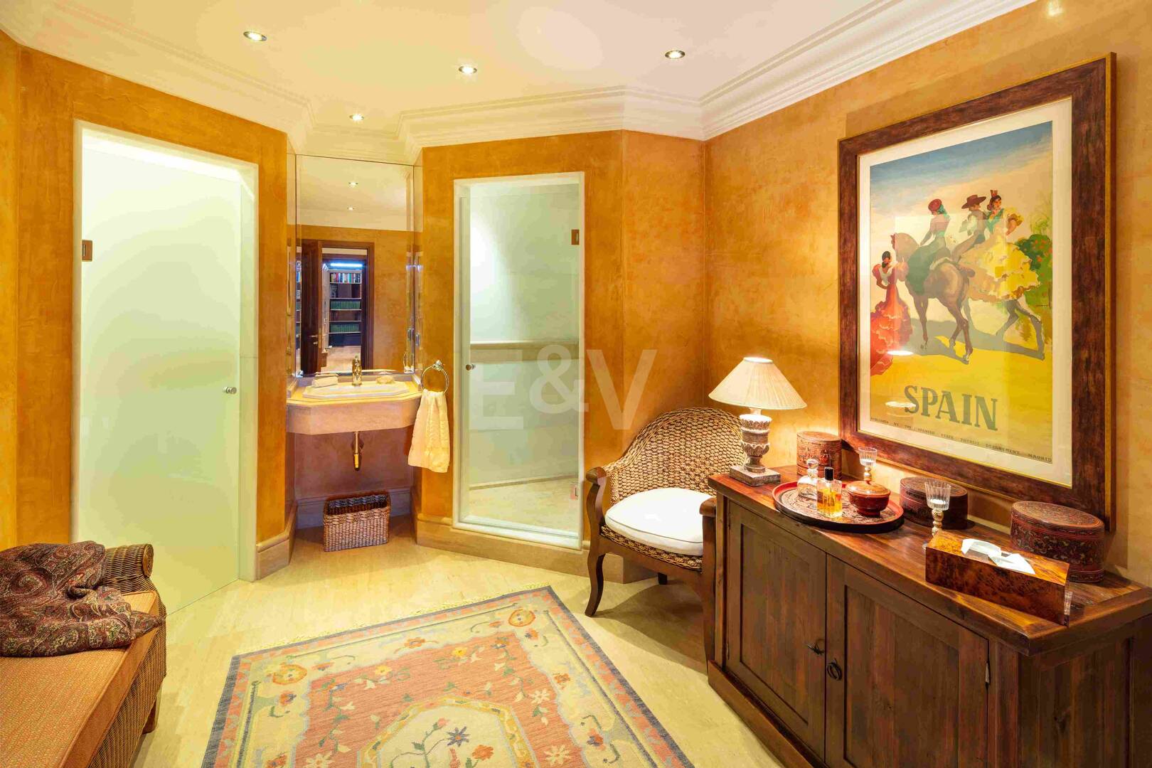 Mediterrane Wald-Oase mit zeitloser andalusischer Eleganz an Marbellas Goldener Meile