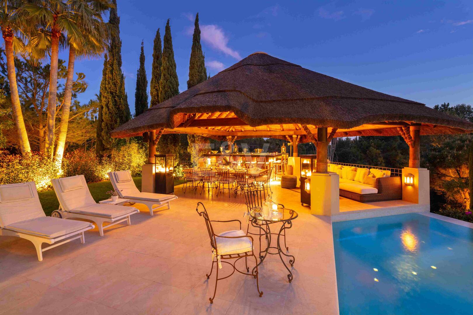 Mediterrane Wald-Oase mit zeitloser andalusischer Eleganz an Marbellas Goldener Meile