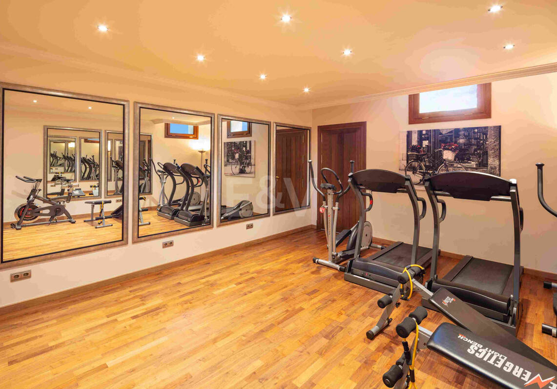 Villa à louer en Marbella Golden Mile, Marbella (Toutes les zones)
