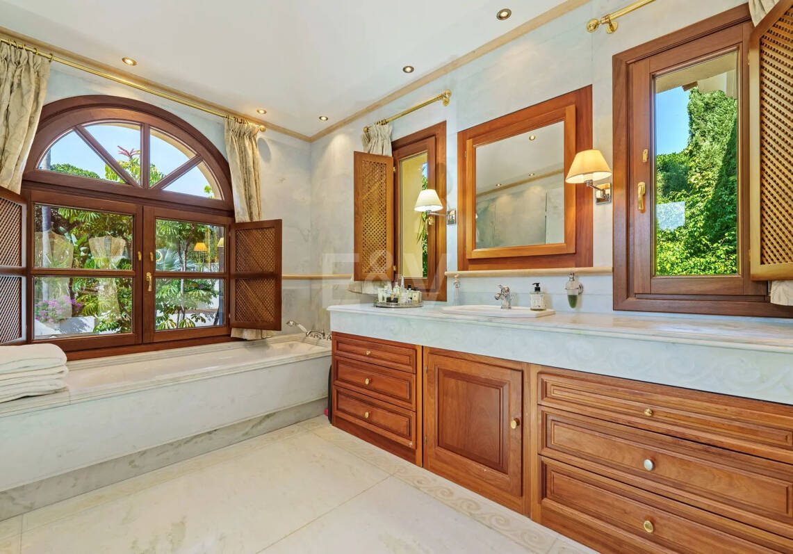 Villa à louer en Marbella Golden Mile, Marbella (Toutes les zones)