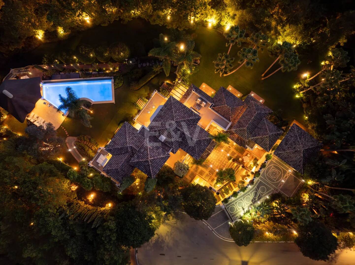 Mediterranean Forest Oasis with Timeless Andalusian Elegance on Marbella’s Golden Mile