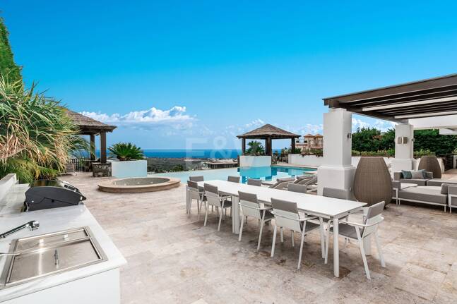 Villa till salu i Benahavis