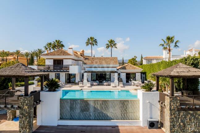 Villa till salu i Benahavis