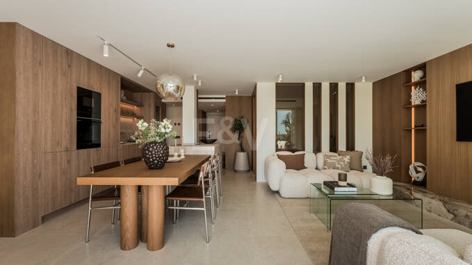 Appartement rénové sophistiqué au coeur de Nueva Andalucia