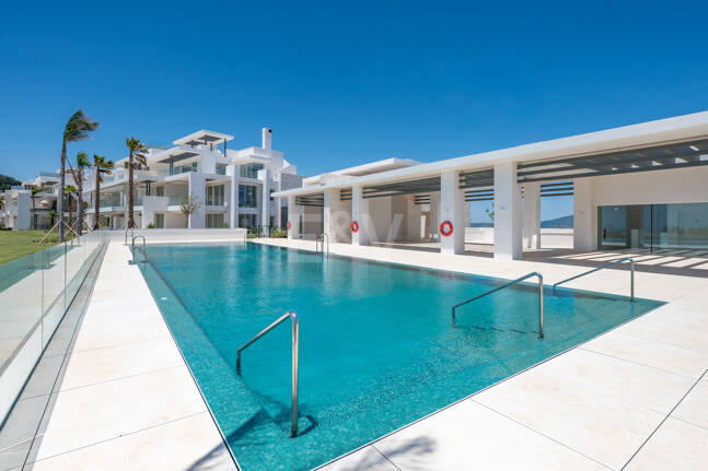 Bright Modern Apartment with Panoramic Mediterranean Views