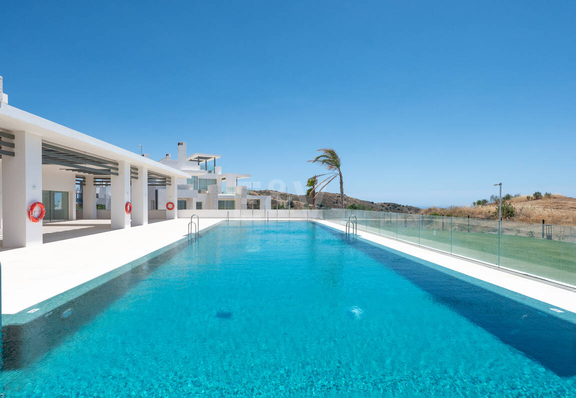 Bright Modern Apartment with Panoramic Mediterranean Views