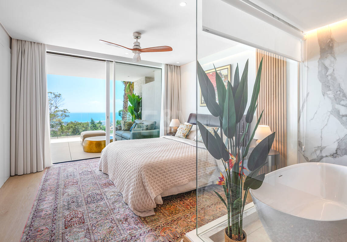 Bright Modern Apartment with Panoramic Mediterranean Views