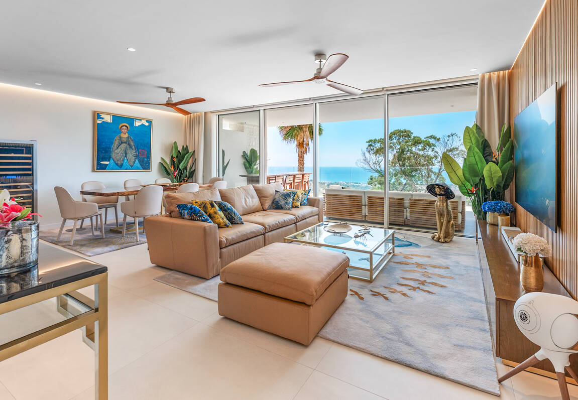 Bright Modern Apartment with Panoramic Mediterranean Views