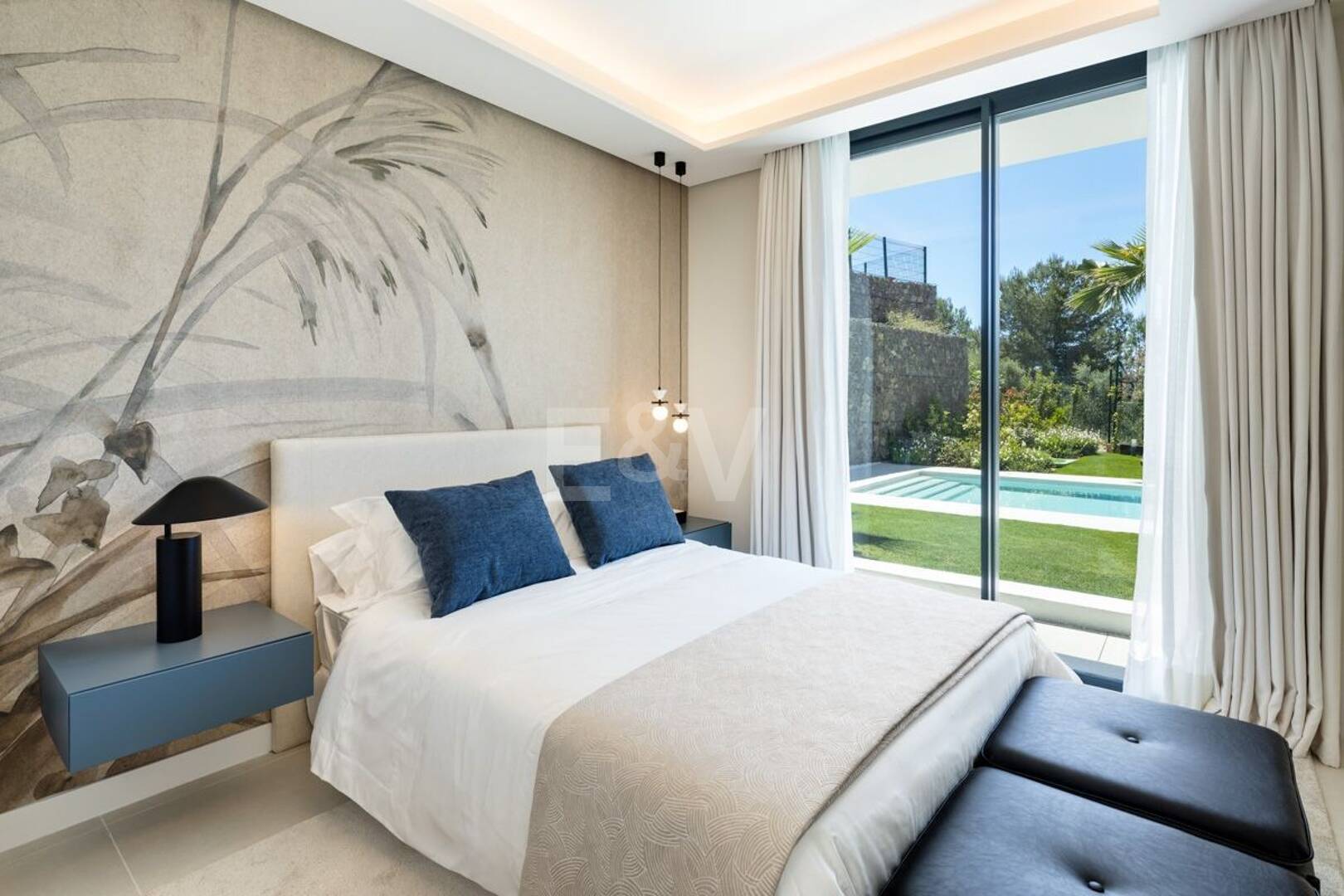 Designervilla med takterrass med havsutsikt, wellnessavdelning och privat pool i Río Real