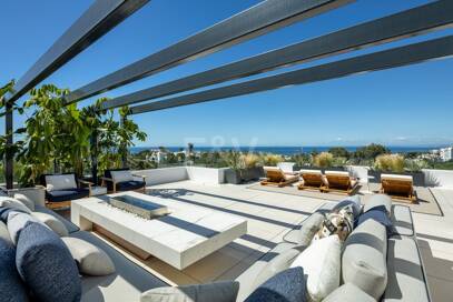 Designervilla med takterrass med havsutsikt, wellnessavdelning och privat pool i Río Real