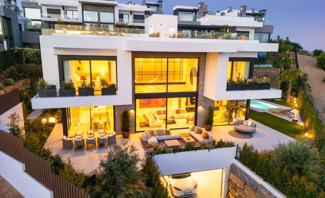 Designervilla med takterrass med havsutsikt, wellnessavdelning och privat pool i Río Real