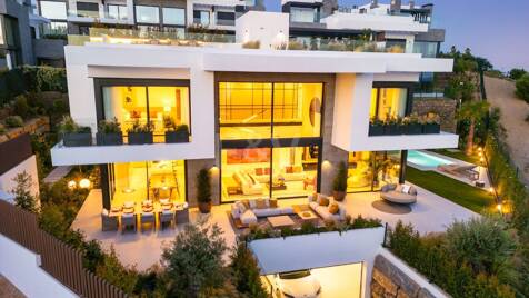 Designervilla med takterrass med havsutsikt, wellnessavdelning och privat pool i Río Real