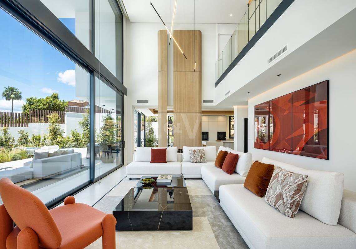 Villa design avec terrasse sur le toit offrant une vue sur la mer, espace bien-être et piscine privée à Río Real