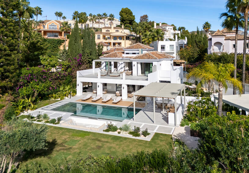 Verfeinertes mediterranee Villa mit Panoramablick aufs Meer