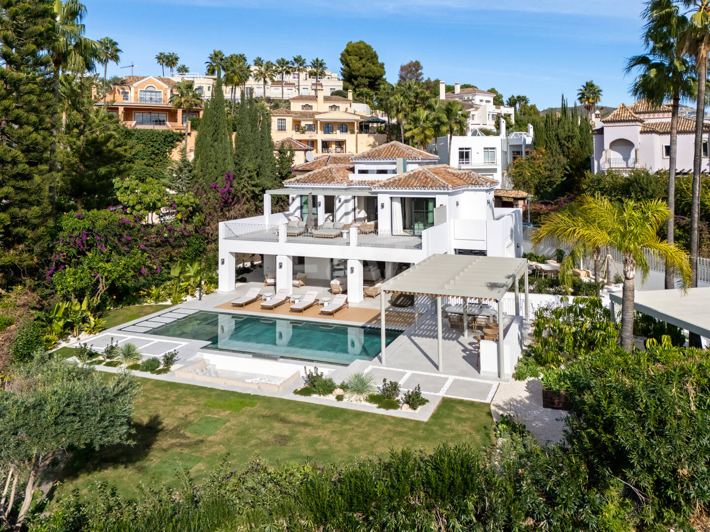 Verfeinertes mediterranee Villa mit Panoramablick aufs Meer